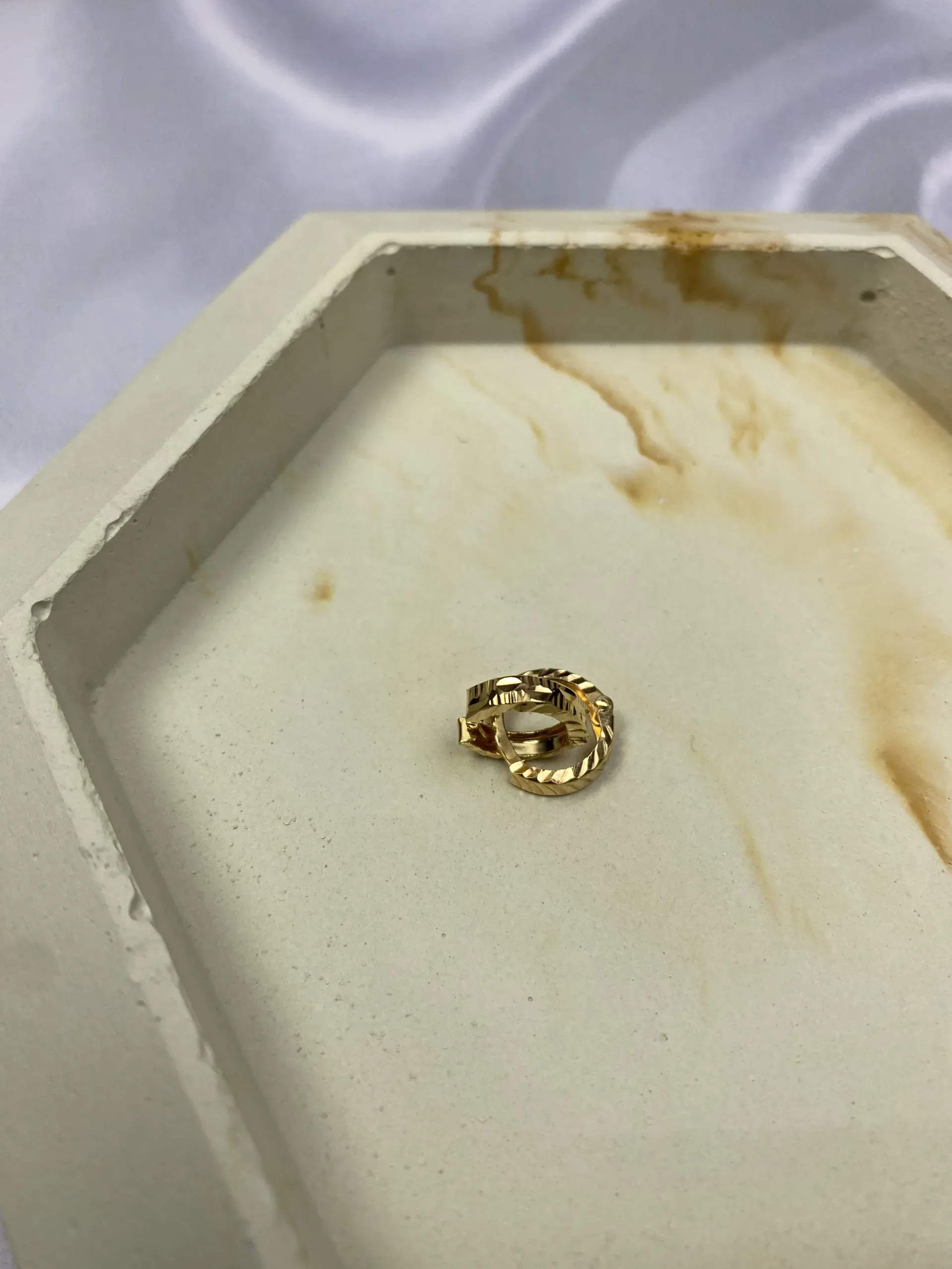 خرید گوشواره حلقه ای تراش طلا 18 عیار