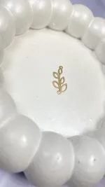طرح آویز لیزر برگ طلا 18 عیار