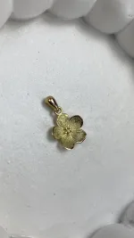 قیمت خرید مدال ریخته طلا طرح گل با ظرافت بالا