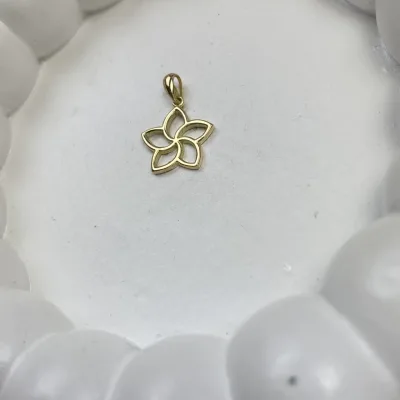 عکس مدل مدال ریخته طلا طرح گل