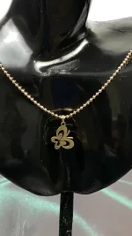 پلاک طلا ظریف و جذاب لیزر طرح پروانه