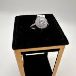 انگشتر طلا تخمه درشت طرح جواهر زنانه