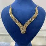 گردنبند طلا زنانه مدل برگ بدون اجرت