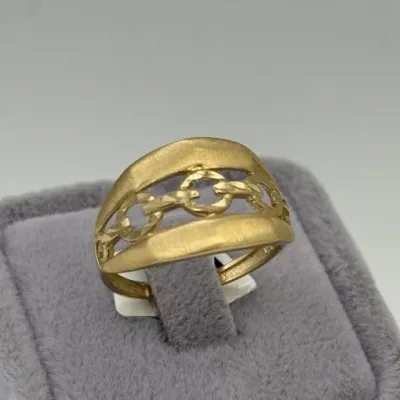 عکس انگشتر طلا زنانه پورتوفینو وسط زنجیر 18 عیار