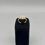 قیمت انگشتر طلا زنانه طرح مربع و لوزی همراه سنگ آبی 18 عیار