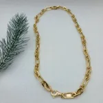 زنجیر طلا هرمس سه در میان زنانه و دخترانه نمادار