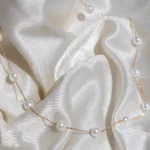 عکس گردنبند مروارید زنانه و دخترانه ظریف 18 عیار