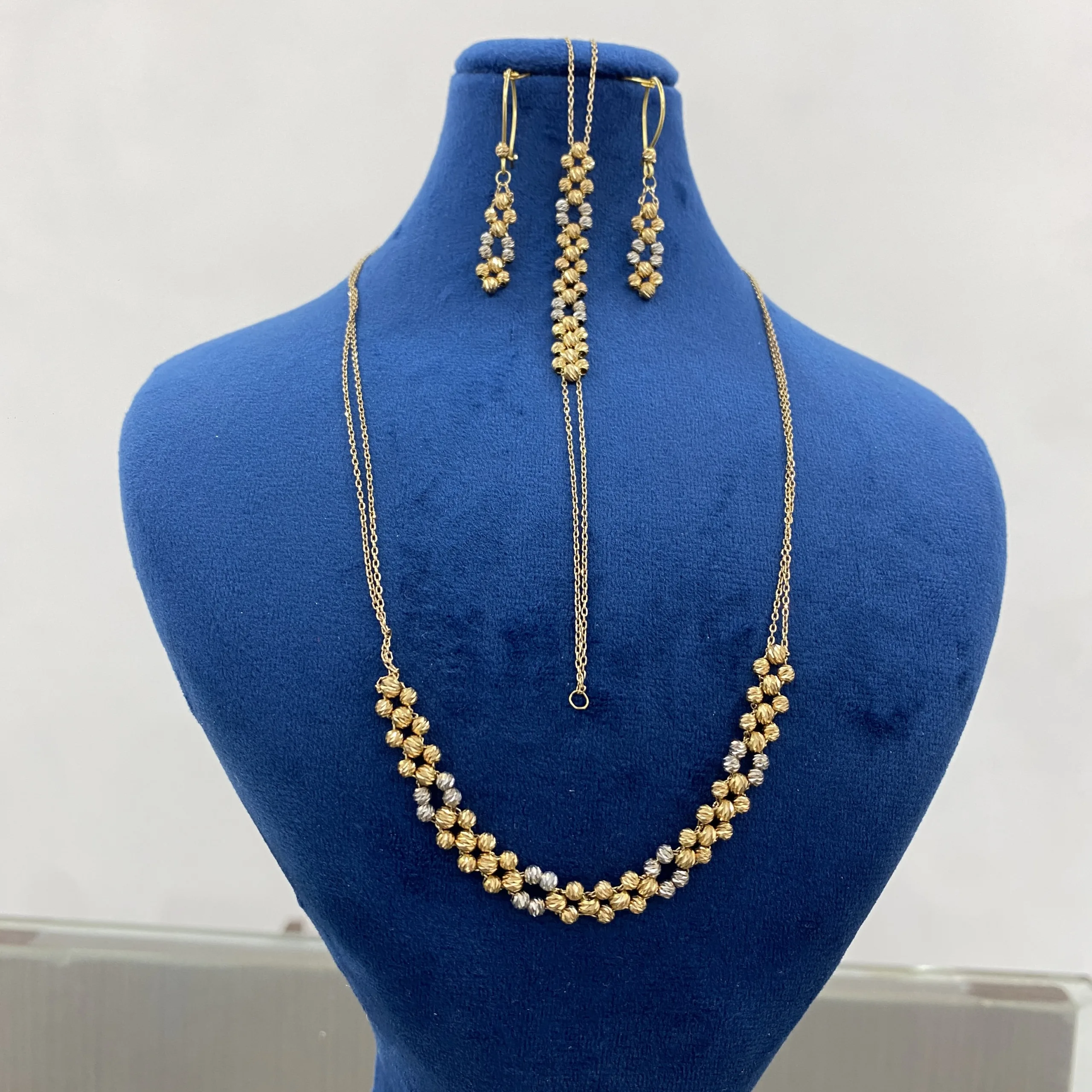 خرید سرویس البرنادو طلا دست دوم زنانه و دخترانه نمادار ظریف