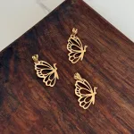 قیمت پلاک لیزری طلا طرح پروانه زنانه و دخترانه نمادار زیر یک گرم