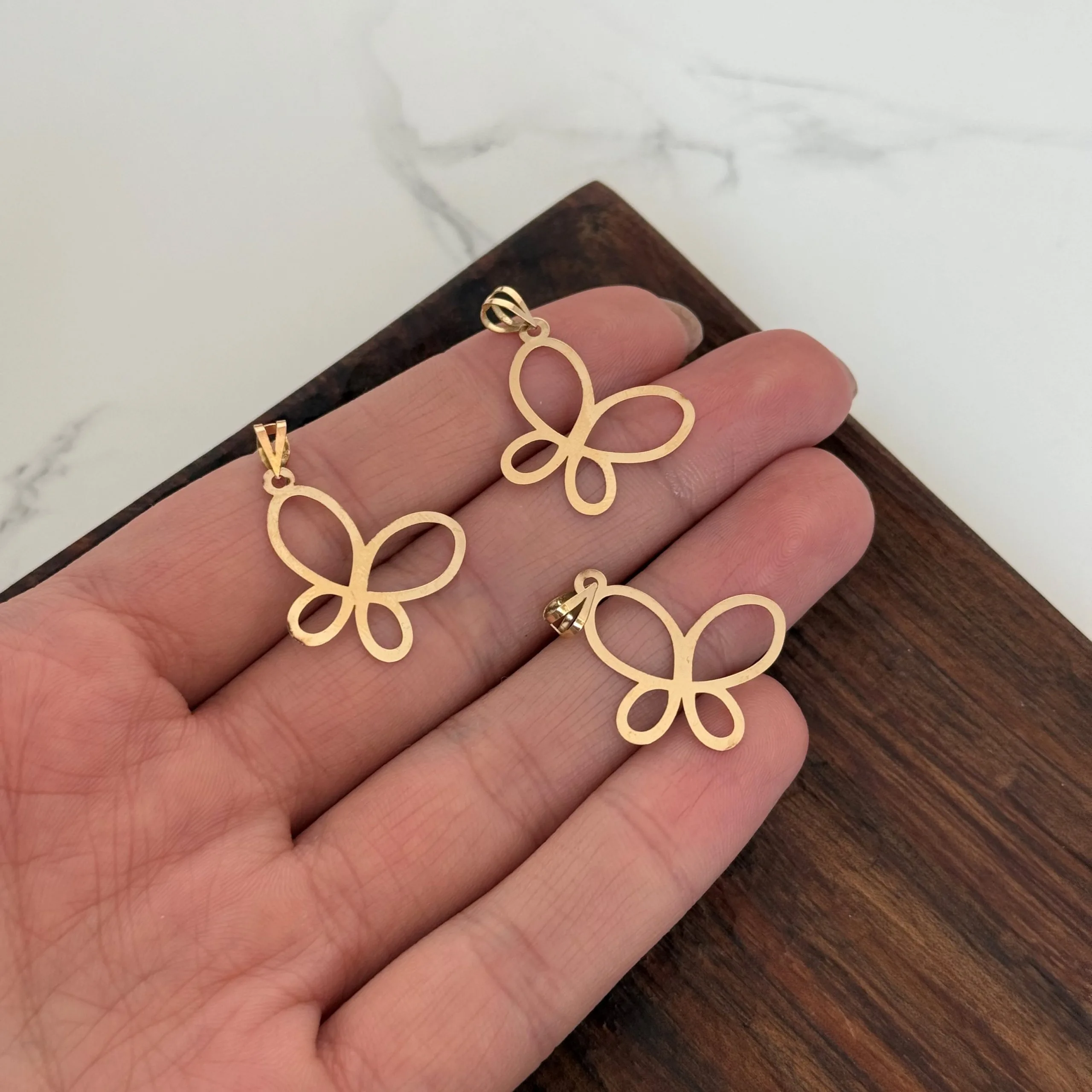 پلاک لیزری طلا پروانه زنانه و دخترانه کد 1503 SF