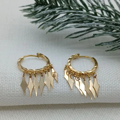 قیمت گوشواره طلا حلقه ای با آویز لوزی زنانه و دخترانه 18 عیار