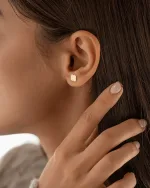 خرید گوشواره لیزری میخی ونکلیف طلا زنانه و دخترانه خاص با وزن سبک
