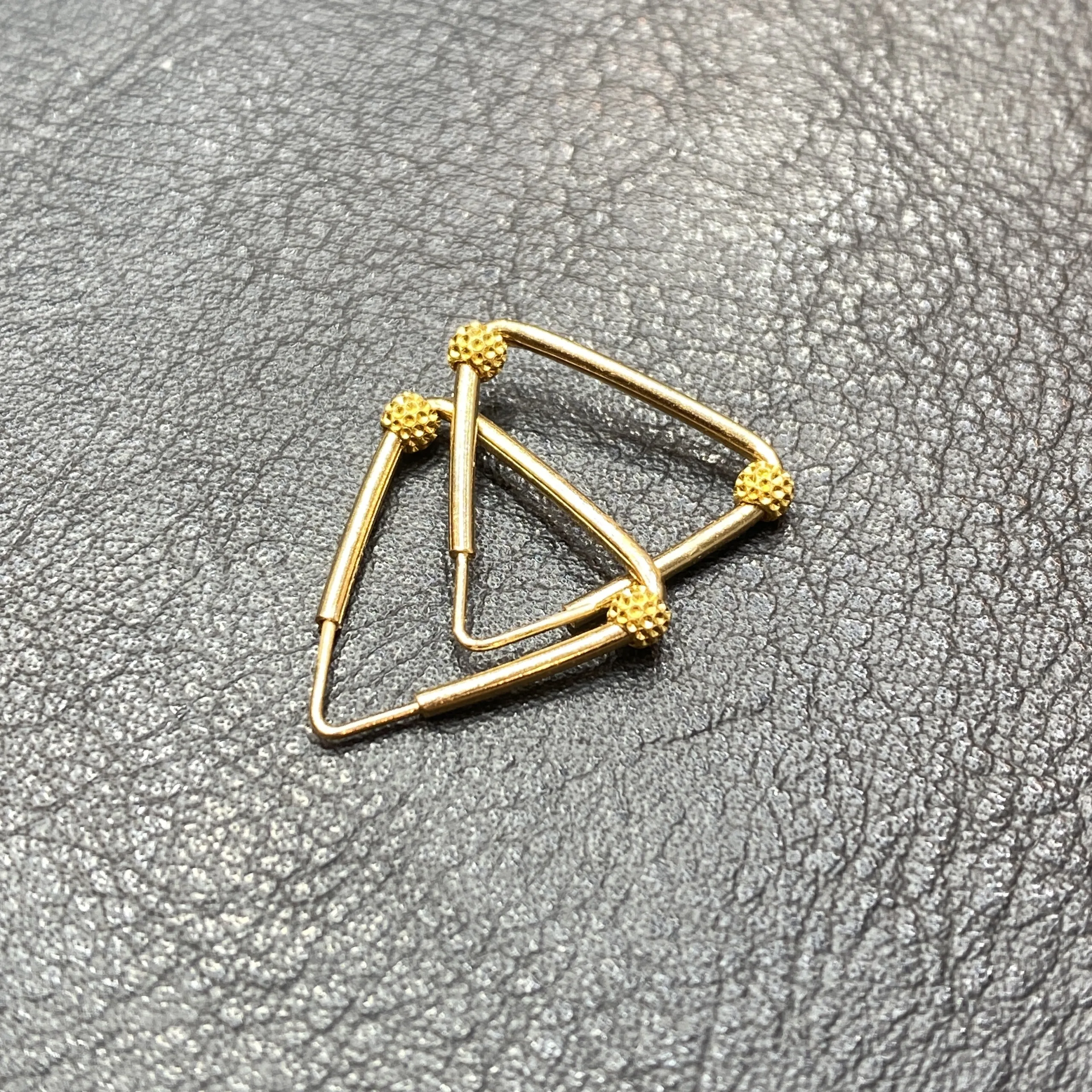 گوشواره طلا مفتولی دو گوی البرنادو زنانه و دخترانه کد 1862