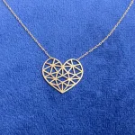 خرید گردنبند طلا قلب زنانه و دخترانه سبک و شیک