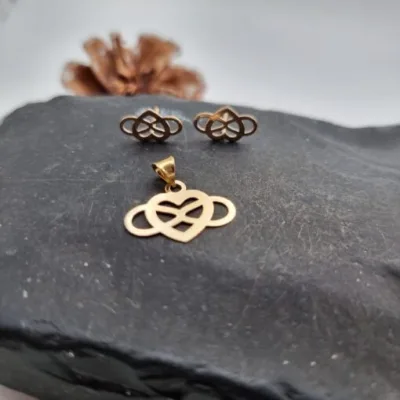 خرید نیم ست طلا لیزری قلب زنانه و دخترانه ظریف