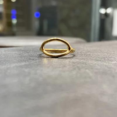 خرید انگشتر طلا بیضی توخالی زنانه و دخترانه سبک