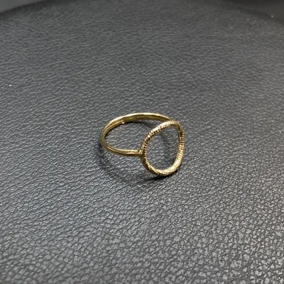 عکس انگشتر طلا بیضی زنانه و دخترانه زیر یک گرم