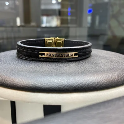 قیمت دستبند چرم مردانه طرح ورساچه 18 عیار