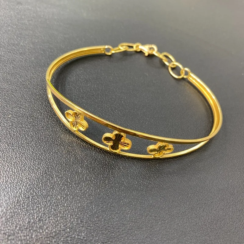 دستبند طلا بنگل طرح گل زنانه و دخترانه کد 2041