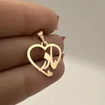 عکس مدل پلاک طلا لیزری طرح مادر و قلب زنانه و دخترانه شیک و جدید زیر یک گرم و سبک