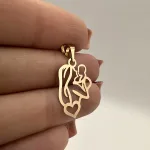 عکس مدل جدید پلاک طلا لیزری طرح مادر و فرزند و قلب زنانه و دخترانه سبک و زیر یک گرم