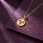 خرید پلاک طلا نماد زودیاک ماه تولد فروردین 18 عیار سبک زیر یک گرم