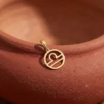 قیمت پلاک طلا نماد زودیاک ماه تولد مهر با حلقه 18 عیار سبک زیر یک گرم