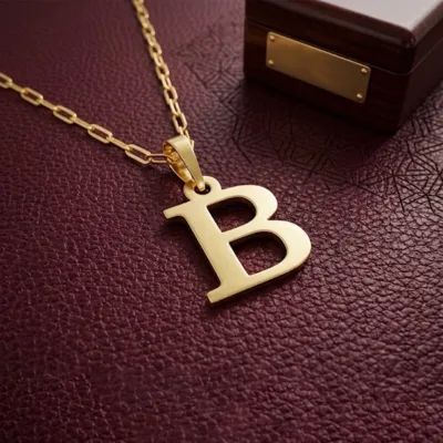 خرید پلاک طلا حرف B با فونت ساده و مینیمال 18 عیار سبک