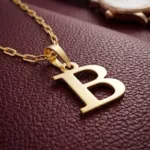 عکس مدل پلاک طلا حرف B با فونت ساده و مینیمال 18 عیار زیر 1 گرم