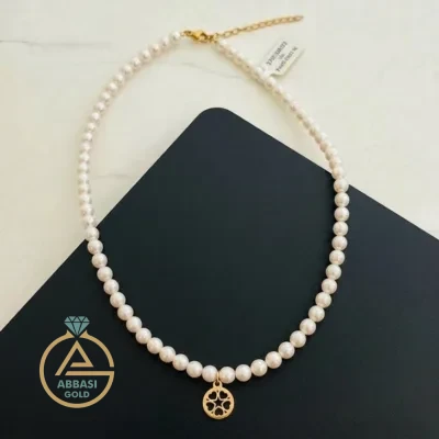 قیمت گردنبند طلا مروارید 5 قلب ظریف زنانه و دخترانه مینیمال و شیک حدود 1 گرم