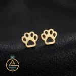 قیمت گوشواره طلا میخی طرح پنجه مینیمال و فانتزی 18 عیار