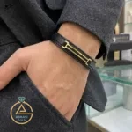 قیمت روز دستبند طلا چرم مردانه با طرح ساده اسپرت و شیک 18 عیار زیر نیم گرم