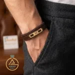 عکس مدل دستبند طلا چرم اسم علی (Ali) اسپرت 18 عیار حدود یک گرمی